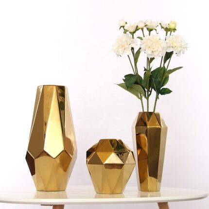 geometrinės vazos